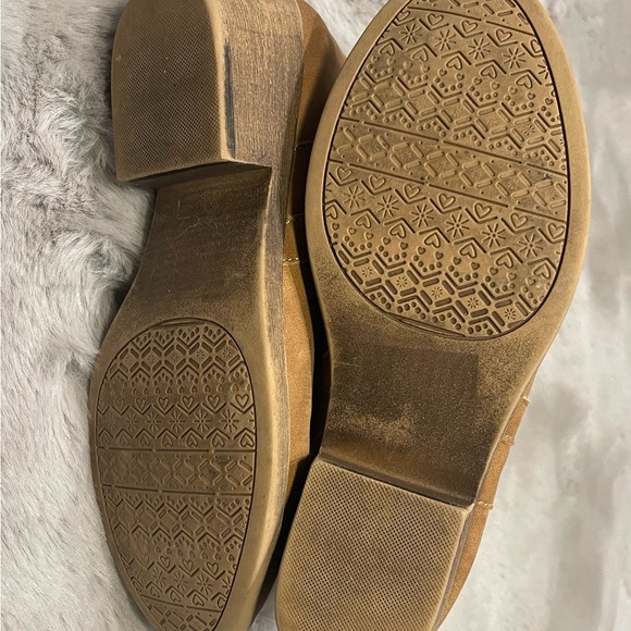 Women's Tan Ankle Boots - Picture 8 of 12